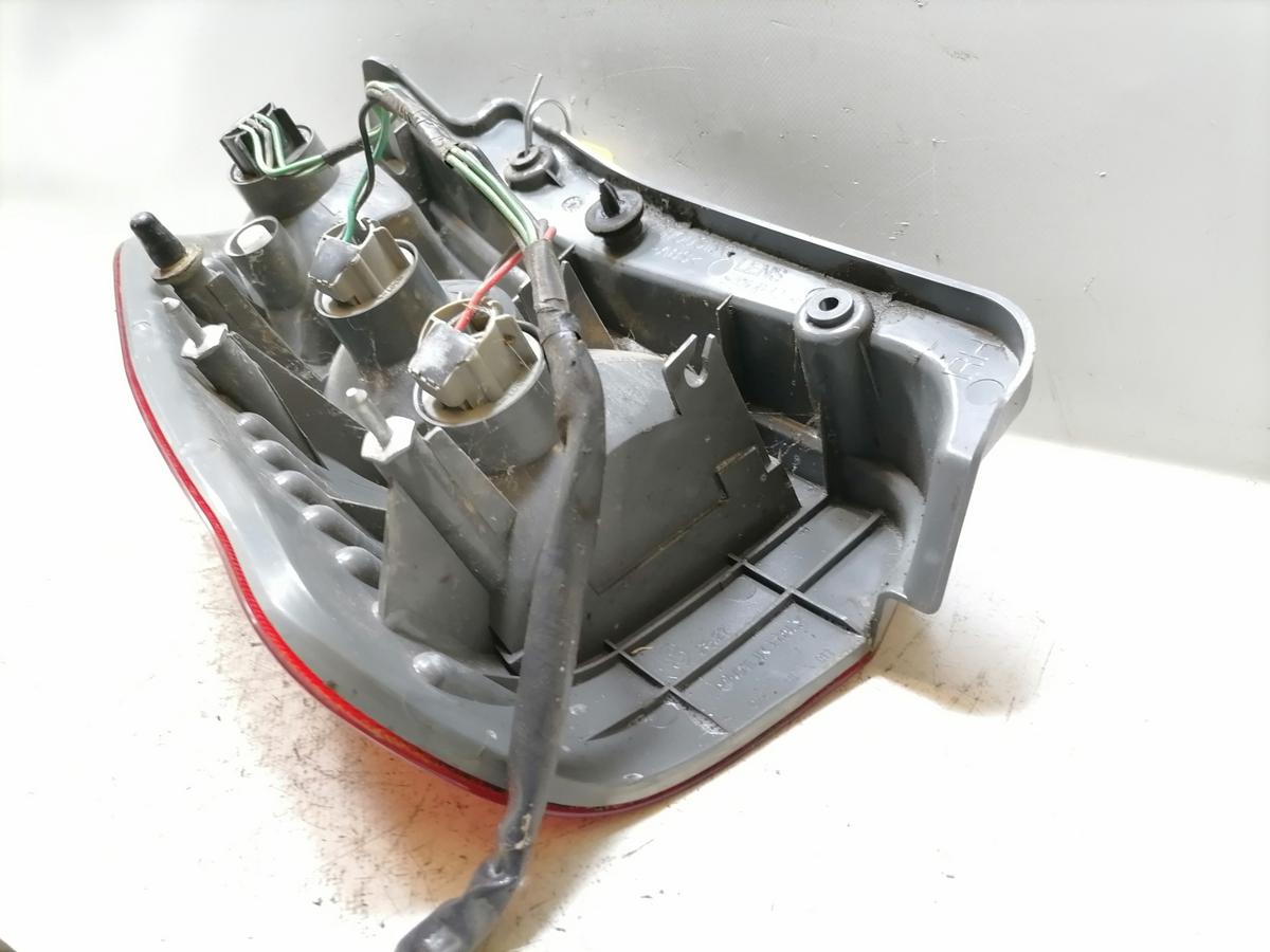 Mitsubishi Space Star original R&uuml;cklicht R&uuml;ckleuchte Schlussleuchte rechts Facelift Bj.2002